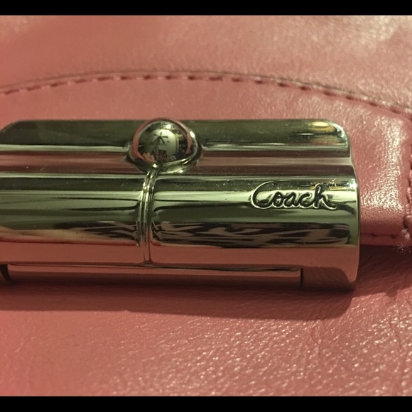 Coach Kristin Rose - Picture 2 of 3